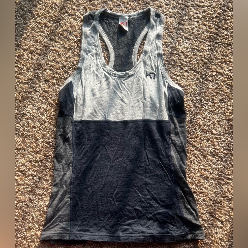 Women’s Kari Traa tank top size M